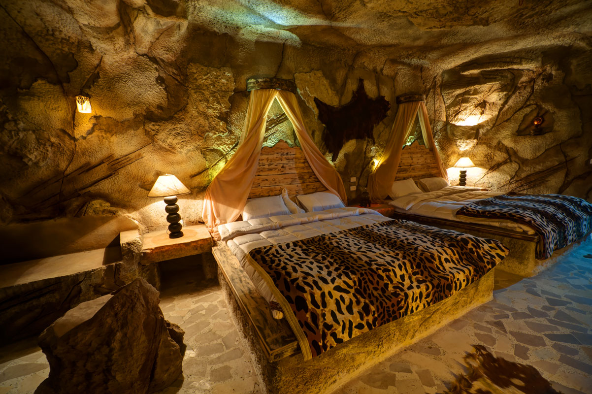 Cave Resort 03